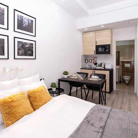 Charming Studio At Downtown 부다페스트 외부 사진