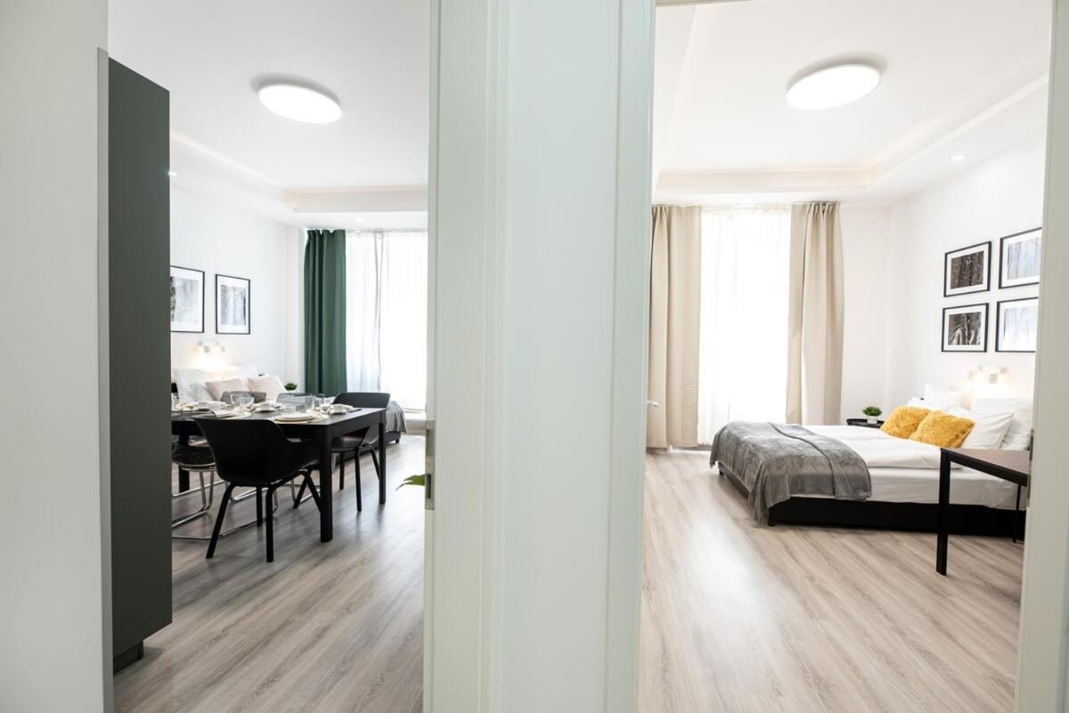 Charming Studio At Downtown 부다페스트 외부 사진